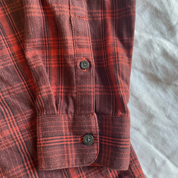 The North Face Red Plaid Flannel Shirt Size Small - Picture 9 of 9